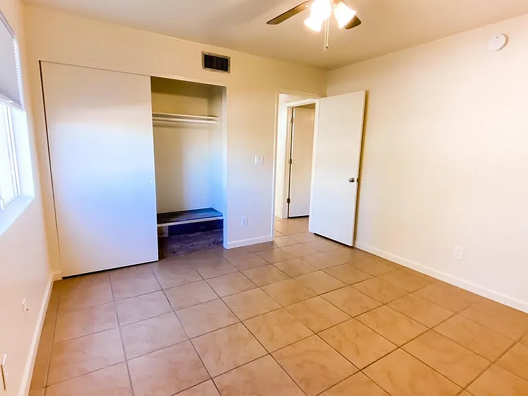4215 Calle Barona #B — Photo 13