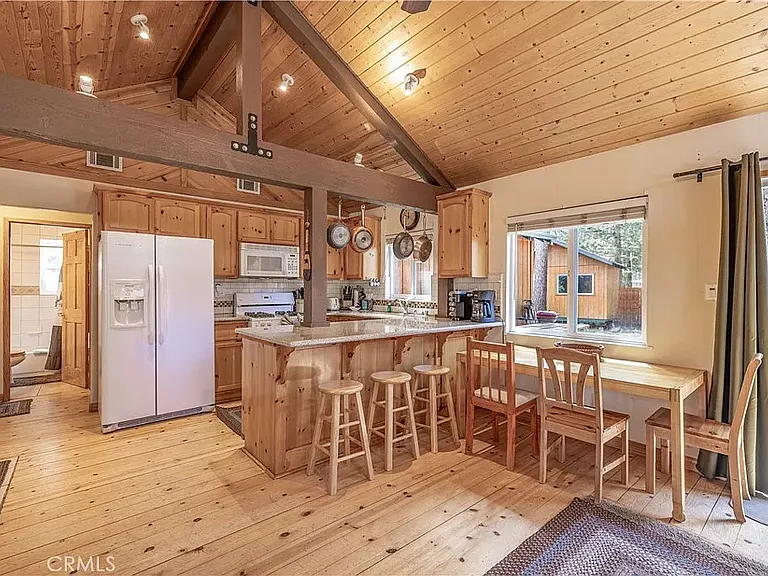 43132 Moonridge Rd — Photo 5