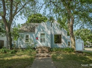 669 3 Mile Rd NE, Grand Rapids, MI 49505