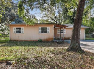 1103 W Terrace Dr, Plant City, FL 33563