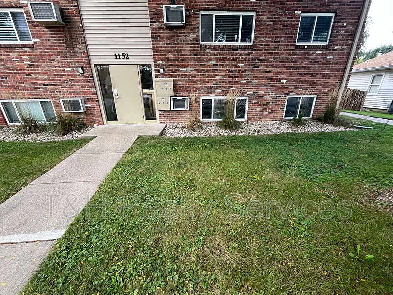1152 Evans Ave #2