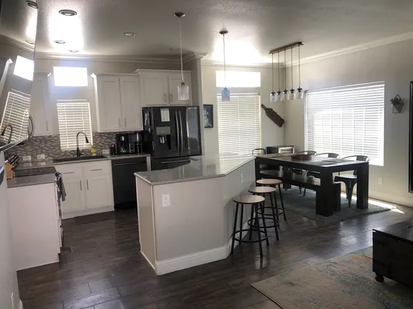 7804 Riverside Dr, Parker, AZ 85344