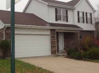 20W527 Westminster Dr, Downers Grove, IL 60516