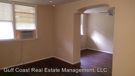 2nd image of 915 Perry Ave