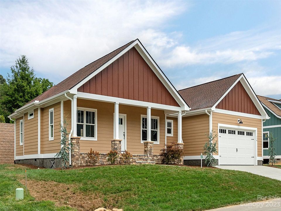 1st image of 114 Olde Oak Way