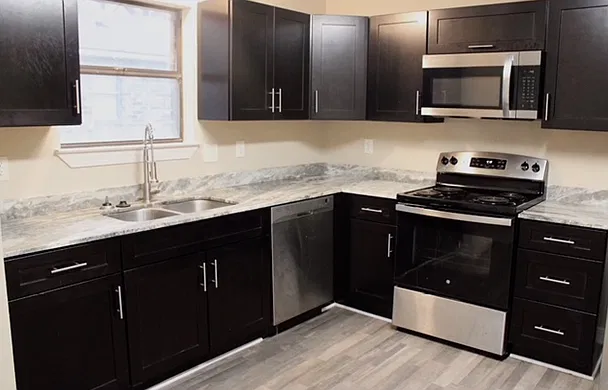2 bed, 950 sqft, $995 — Photo 3