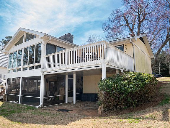 3rd image of 183 Lakeview Dr