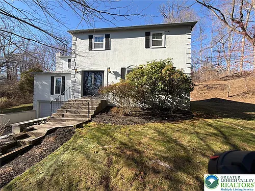 639 Heather Ln Photo 1