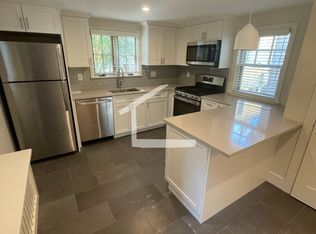 550 Franklin St #1, Cambridge, MA 02139