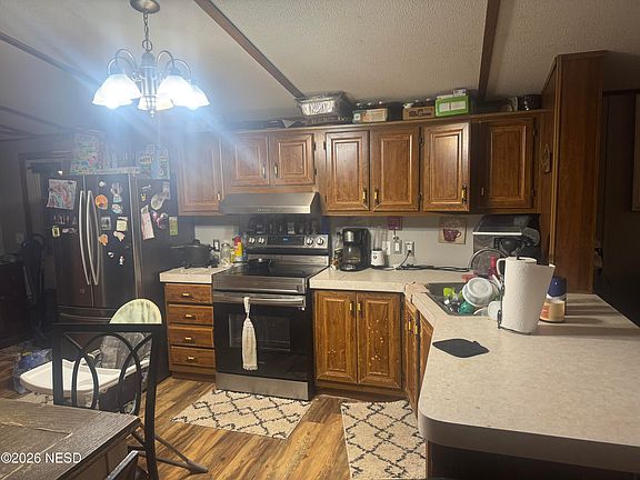 3rd image of 40 Burnstad Ave