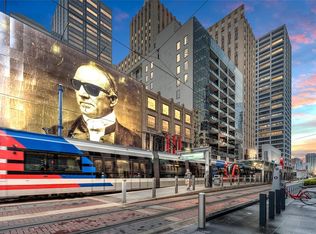 917 Main St APT 605, Houston, TX 77002