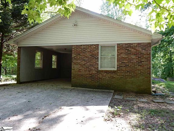 4th image of 15 Regent Dr