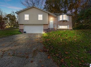 278 Redmar Ln, Radcliff, KY 40160