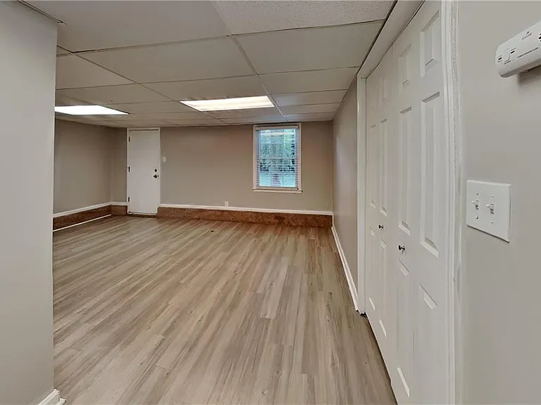 1746 Charrington Way — Photo 15