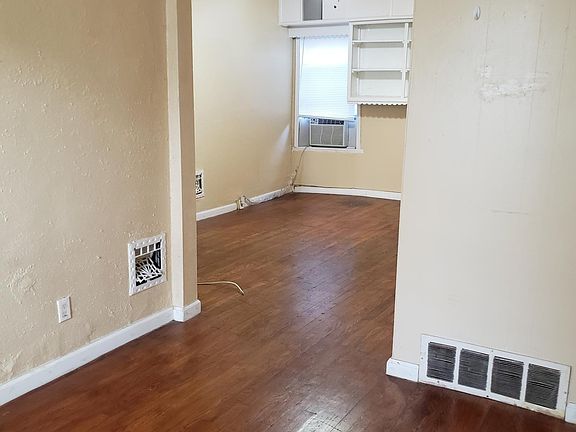 3rd image of 2144 Maury Ave APT 1N