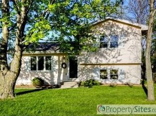 1004 Hunter Dr, Norwalk, IA 50211