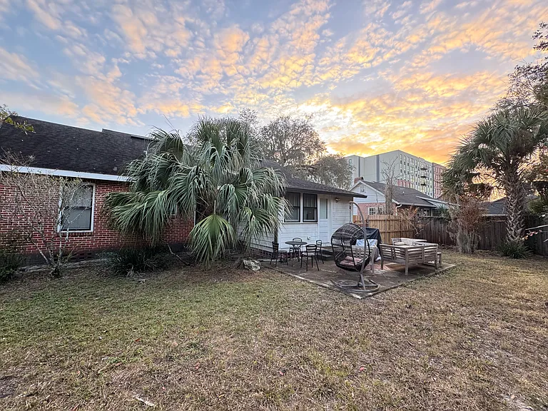 1212 NW 4th Ave — Photo 3