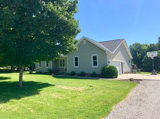 652 N Haag Rd, Montgomery, IN 47558