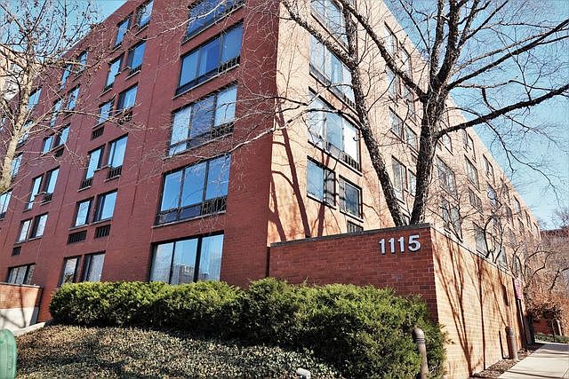 1st image of 1115 S Plymouth Ct APT 609