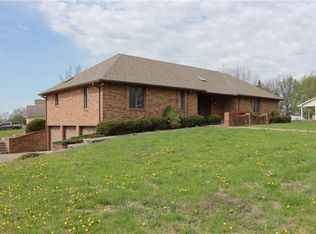 1410 Grandview Dr, Warrensburg, MO 64093