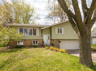 7349 Paul Rd, Woodbury, MN 55125