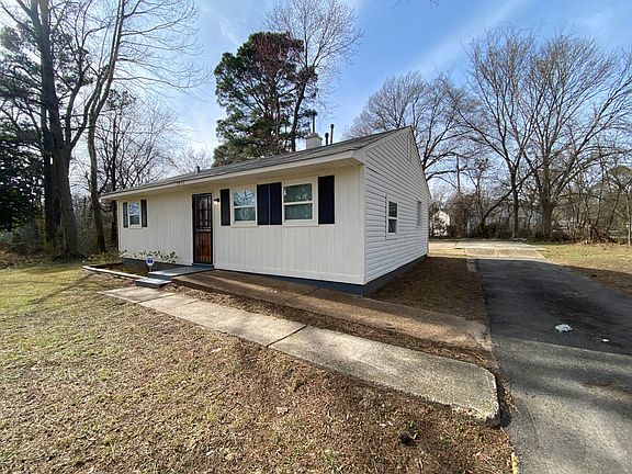 2nd image of 3551 Carney St