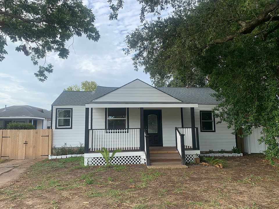 1st image of 3838 General Meyer Ave