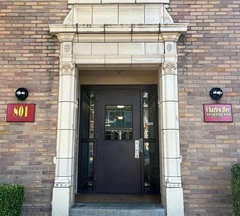 2nd image of 801 S G St APT 301