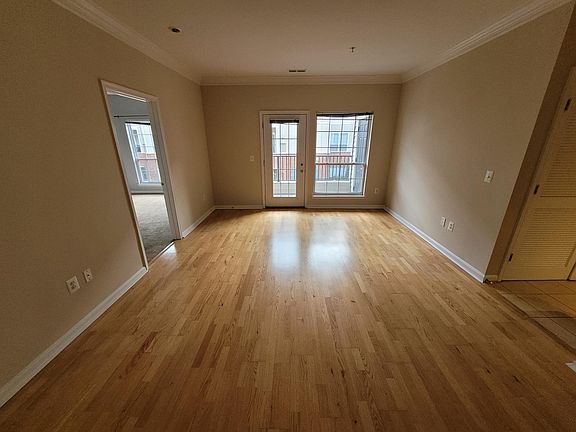 4th image of 4860 Eisenhower Ave Unit 299