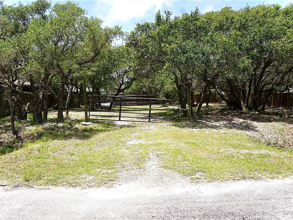 1st image of 1121 Egret Ln