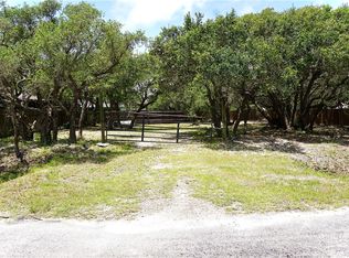 1121 Egret Ln, Rockport, TX 78382