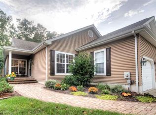 676 Country Club Dr, Egg Harbor, NJ 08215