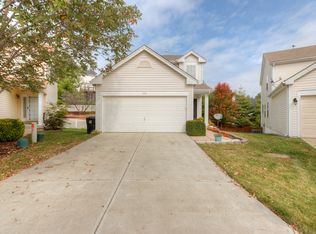 453 Summit Place Ct, Fenton, MO 63026