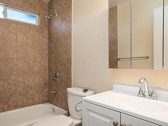 4th image of 2361 Cienaga St #77e9fkmtn