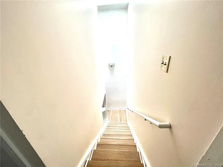 1410 Whitney Ave #B2 — Photo 10