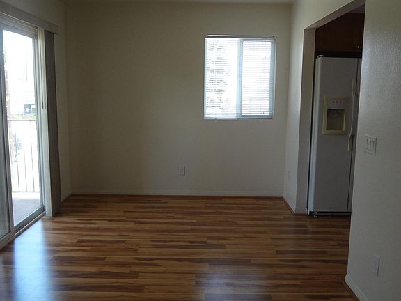 4th image of 138 N 12th St APT A