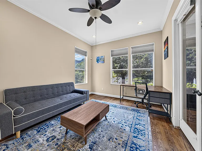 128 Drew St — Photo 8