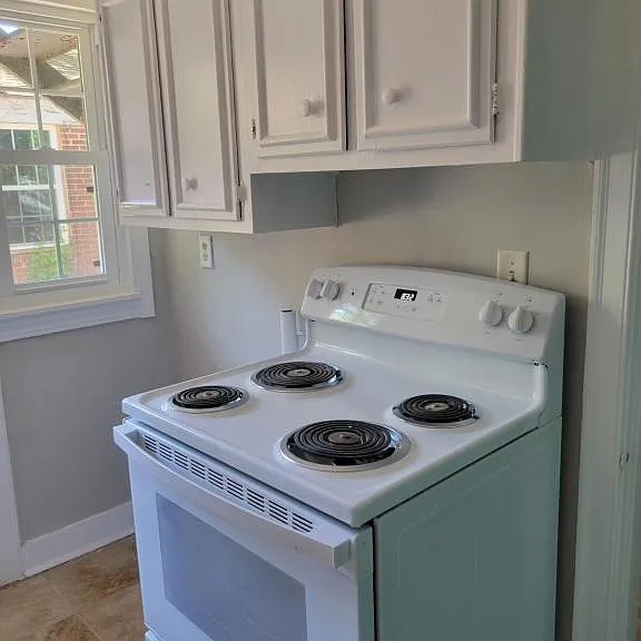 715A Savannah Hwy — Photo 4