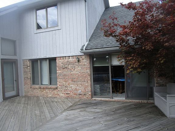 3rd image of 10555 Cedar Valley Dr