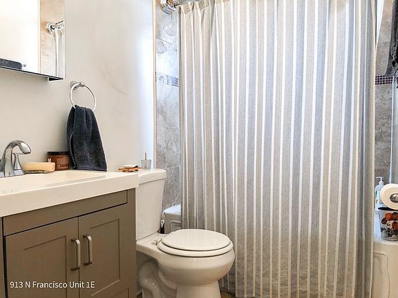 4th image of 911 N Francisco Ave #913-3E