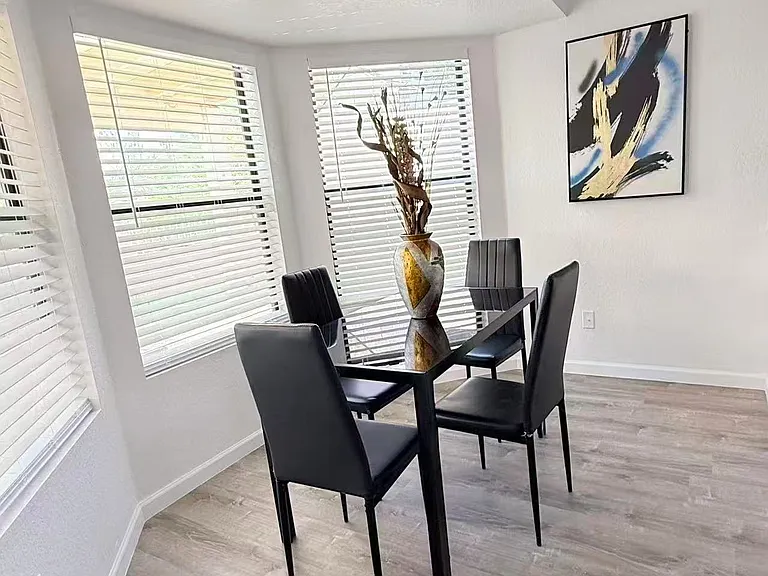 10483 N Autumn Hill Ln — Photo 11