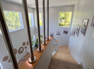 3943 Fredonia Dr, Los Angeles, CA 90068