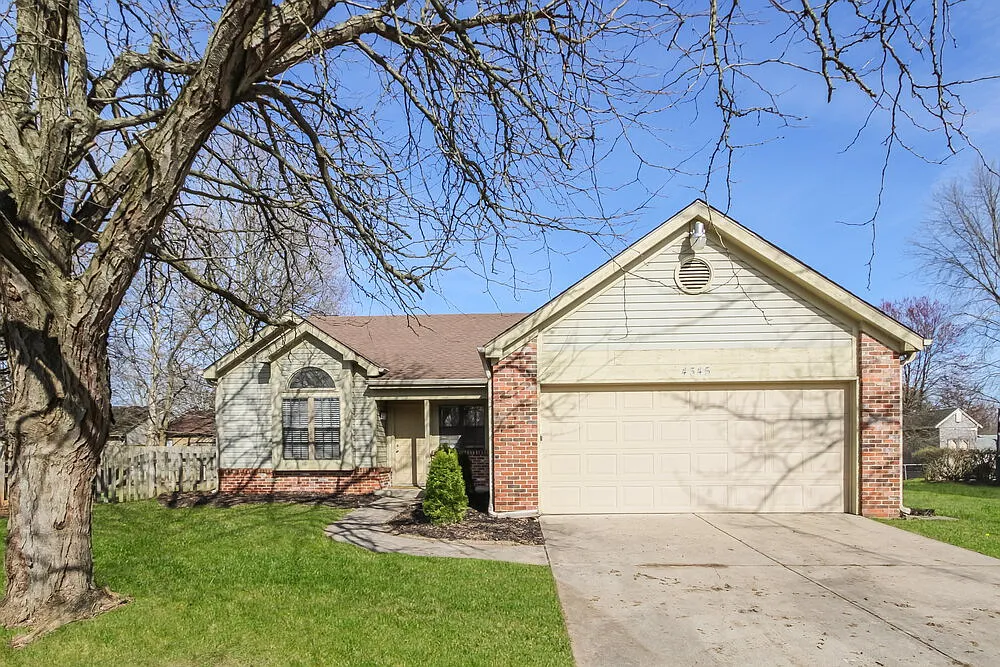 4345 Dunsany Cir photo 1
