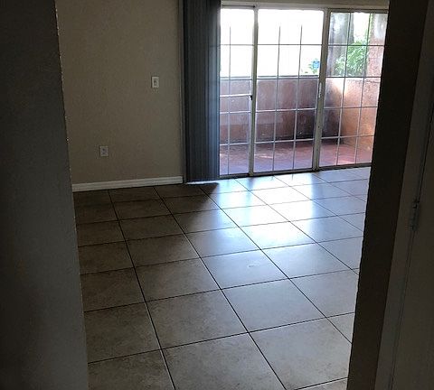 2nd image of 3950 Versailles Dr