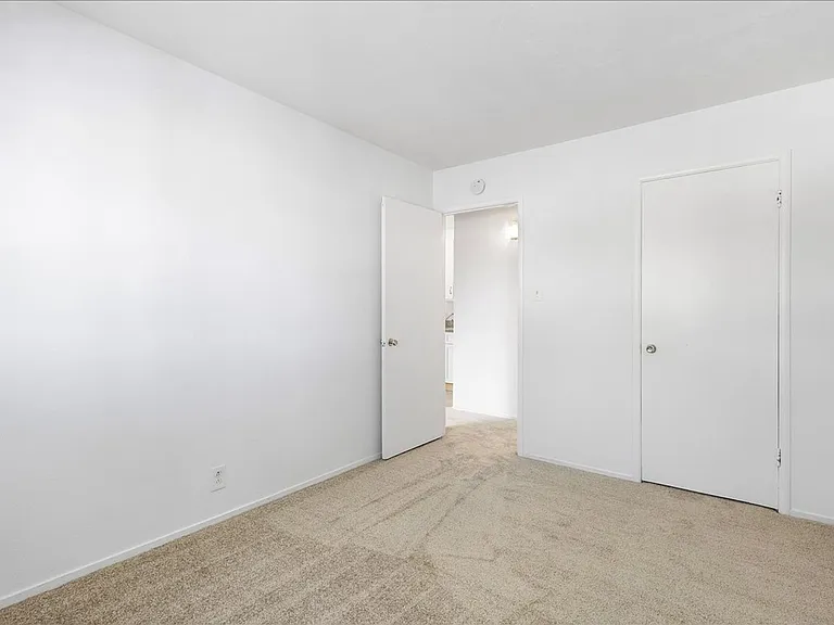 2256 Pacific Ave #G - 2 bedroom | 1 bath | Upper unit — Photo 10