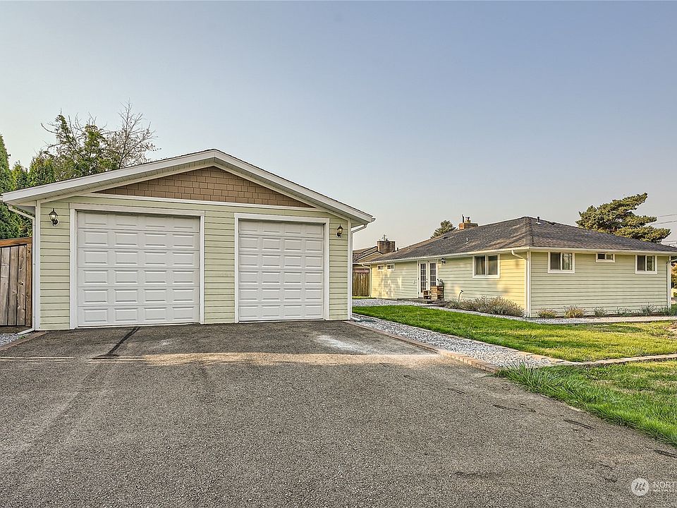 1st image of 12602 22nd Avenue S