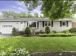 10 Norbrick Dr, Albany, NY 12205