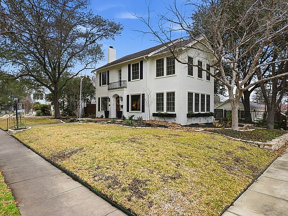 4th image of 303 W Rosewood