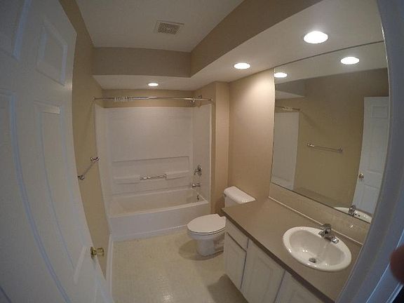 4th image of 112 Frank St