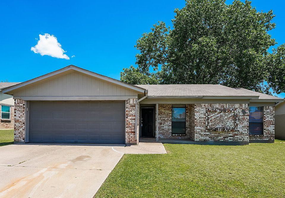 1st image of 7608 Meadowlark Ln N